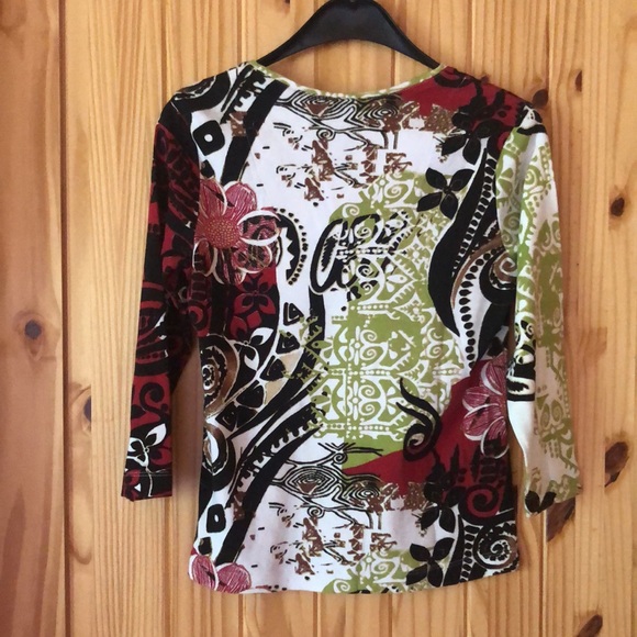 3/$10 Chico’s Sz 0 cotton top with 3/4 sleeve - Picture 2 of 7